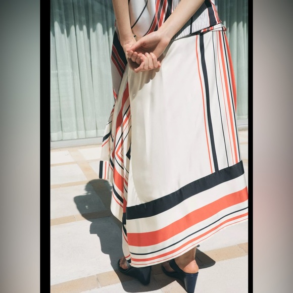 🔥🔥Zara Asymmetric striped skirt ZW collection - Picture 5 of 8